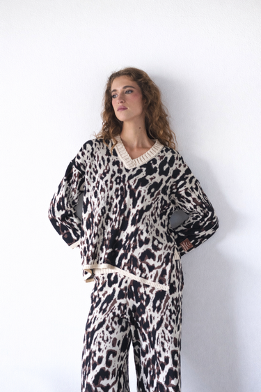 PANTALON TEJIDO LEOPARDO CAFE