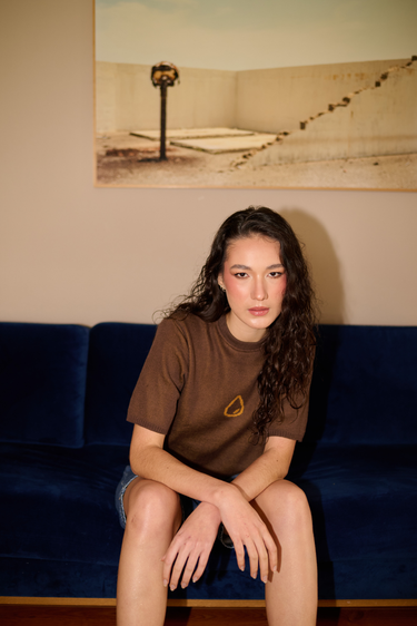 CAMISETA TEJIDA AGUA CAFE